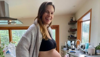 Hilary Swank u 49. godini rodila blizance: 'Nije bilo lako, ali...'