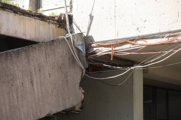 Sarajevo: Tijekom vikenda urušio se dio krova kultne dvorane Skenderija
