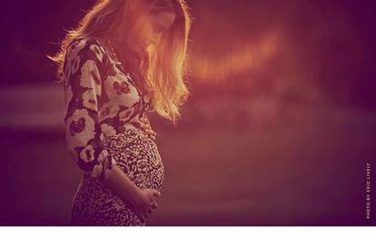 B. Lively je trudna, čeka prvo dijete s Ryanom Reynoldsom 