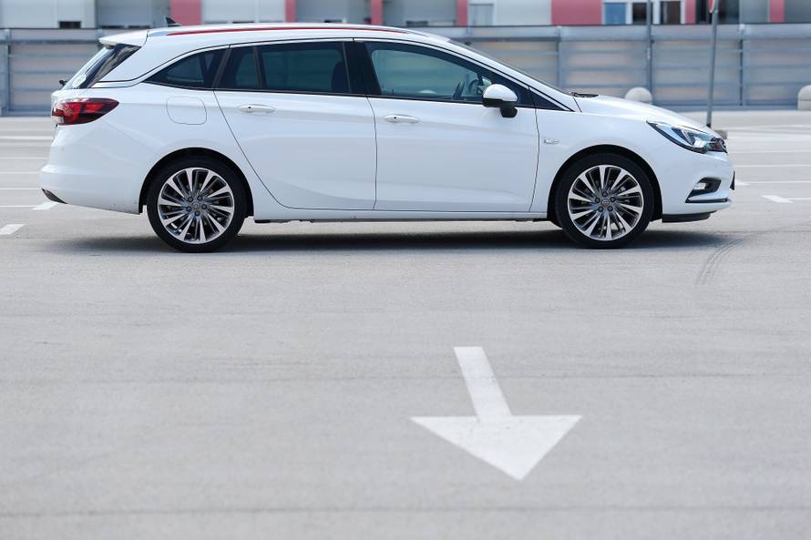 Karavanska Astra: Najbolje i najveće što Astra može nuditi