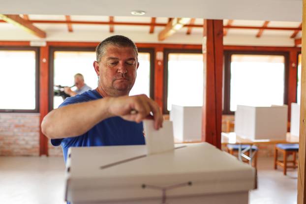 Zabok: Građani glasuju u drugom krugu lokalnih izbora