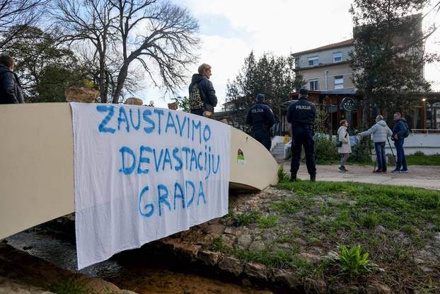 Zadar: Održan je prosvjed “Spasimo Vruljicu”