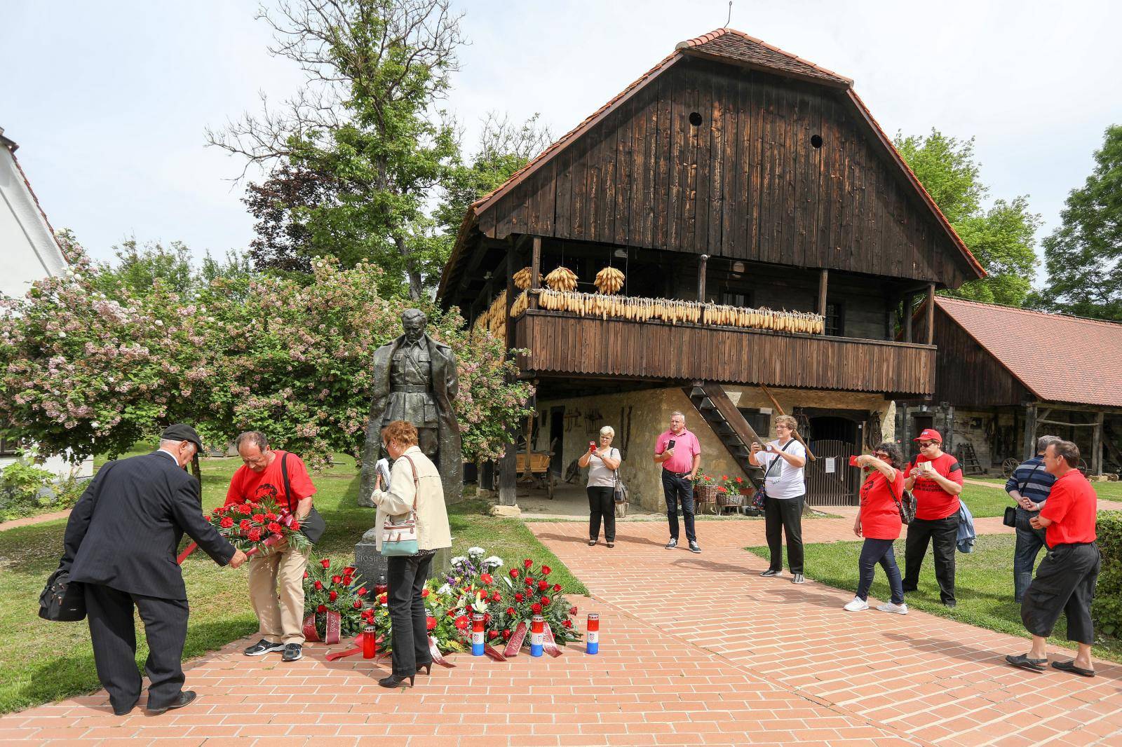 Kumrovec: Udruge i Općina su obilježili 'Dan radosti-mladosti'