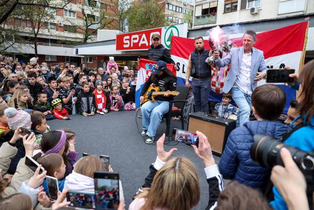 Zagreb: Doček najbolje svjetske slalomašice Zrinke Ljutić u njezinom kvartu Sloboštini