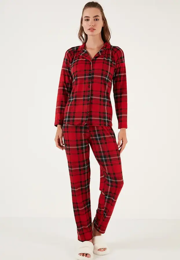 Najbolje 'ružne' božićne veste i pidžame u ponudi trgovina