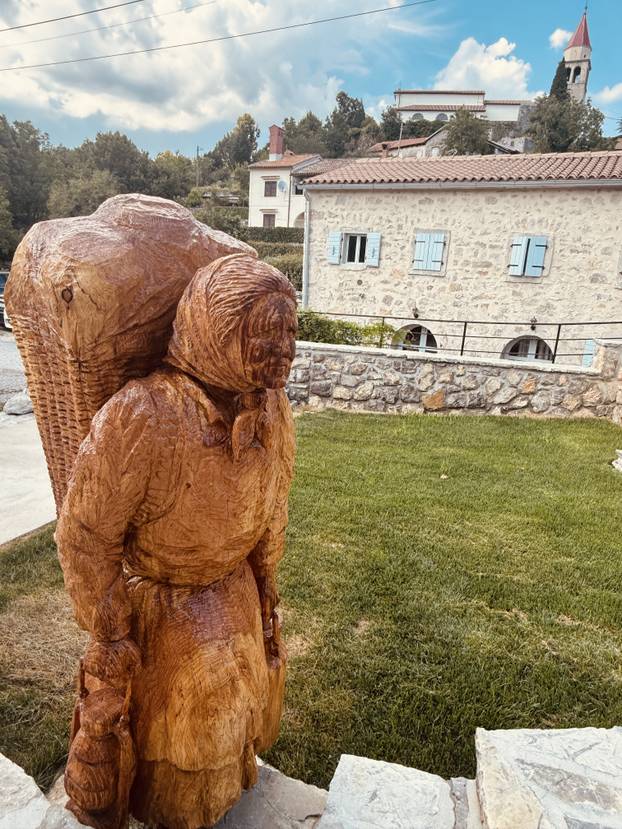 FOTO Kaštelet kod Opatije iz snova: Obnovili smo ga kako bismo očuvali obiteljske tajne