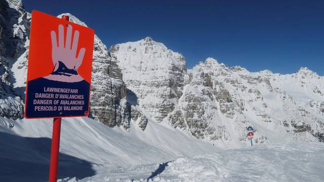 FILE PHOTO: An avalanche warning sign is seen at Schlick 2000 ski resort near Neustift