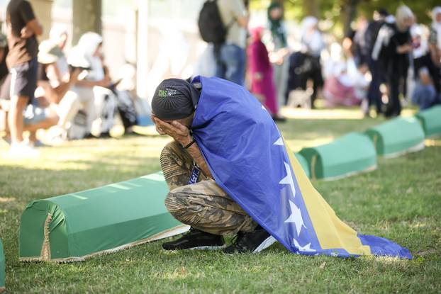 FOTO Od genocida u Srebrenici prošla je 31 godina. 'Nikada neću zaboraviti te prizore...'