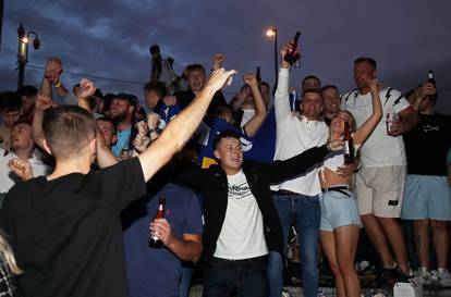 Championship - Leeds United celebrate promotion to the Premier League