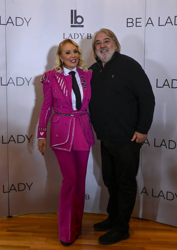 Zagreb: Lepa Brena predstavila svoju modnu liniju Lady B