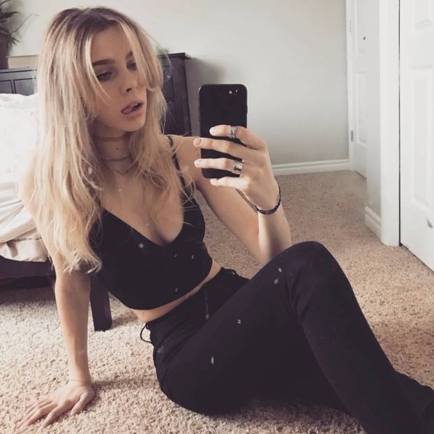FOTO Bujna Ashley obožava premalene bikinije, ali njezinim fanovima to uopće ne smeta