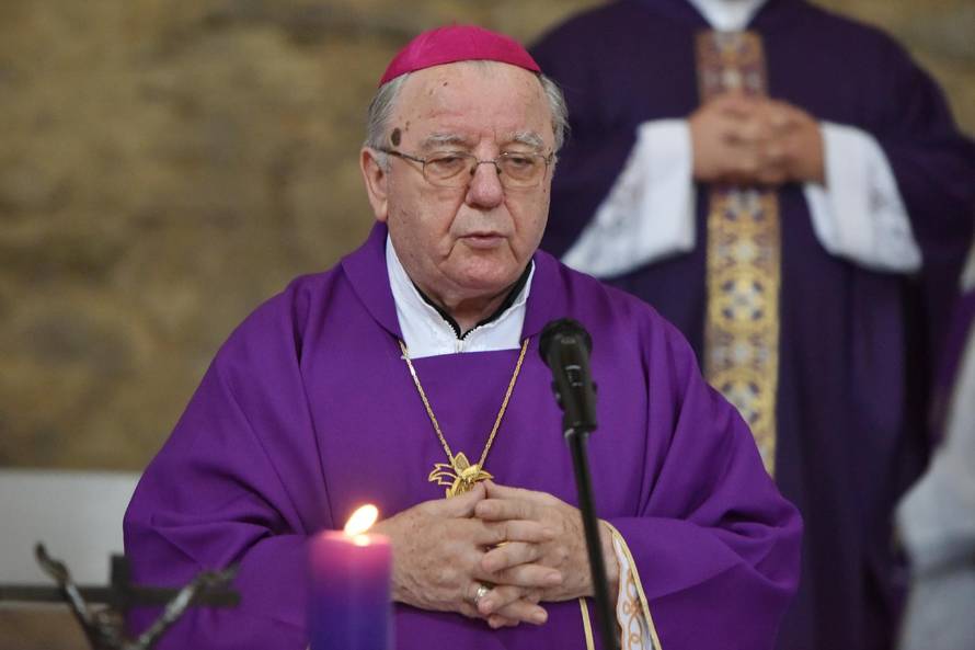 Biskup Bogović: Zabrana mise odlična je prilika za Hrvatsku