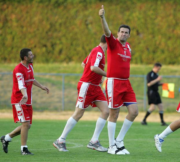 ARHIVA - Samobor: Estradnjaci i olimpijci odmjerili snage u još jednoj humanitarnoj akciji