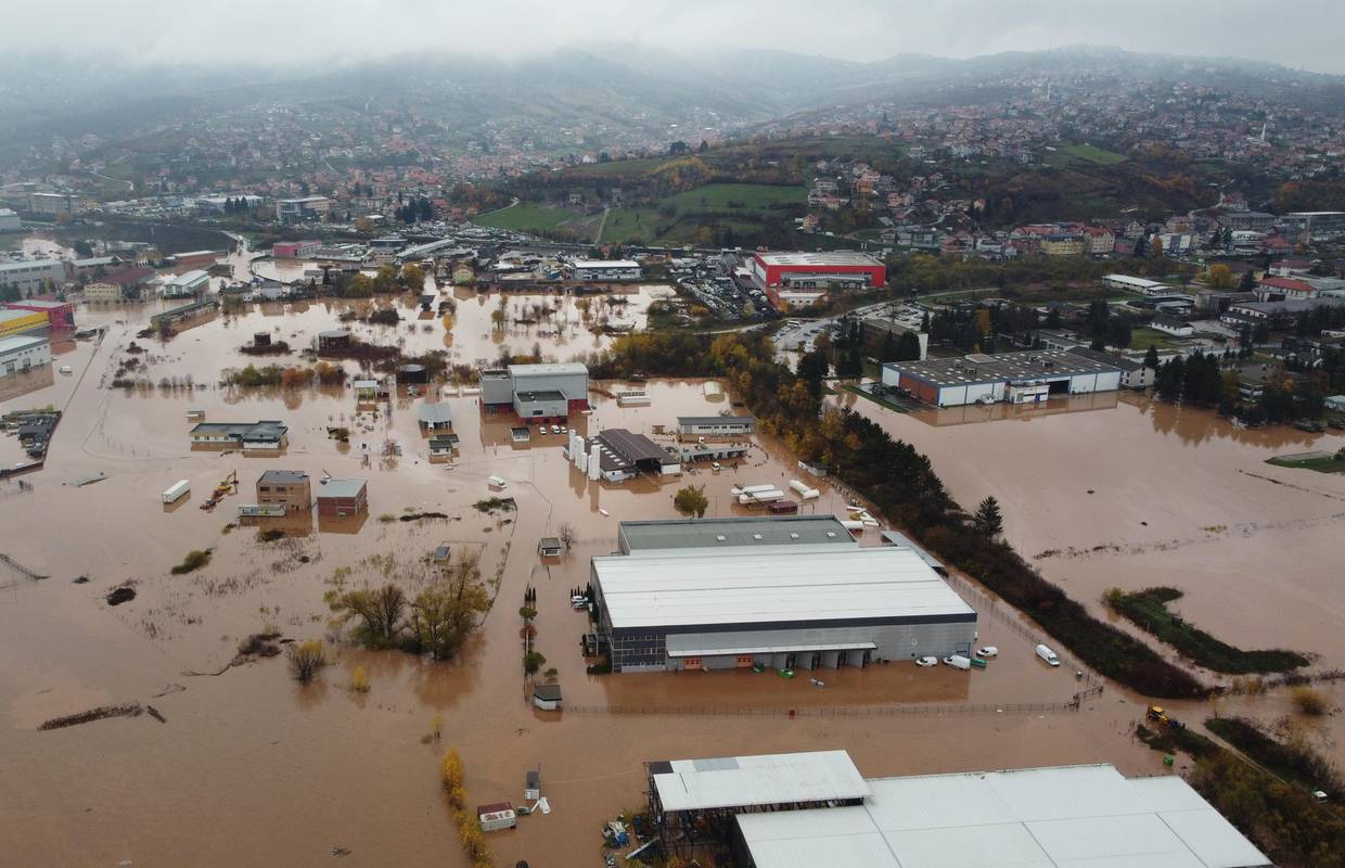 FOTO Pogledajte kako izgleda poplavljena okolica Sarajeva