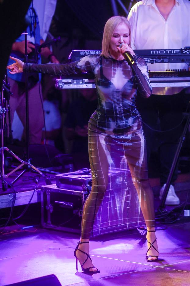 Sarajevo: Jelena Rozga nastupila na otvaranju Summertime Madness festivala