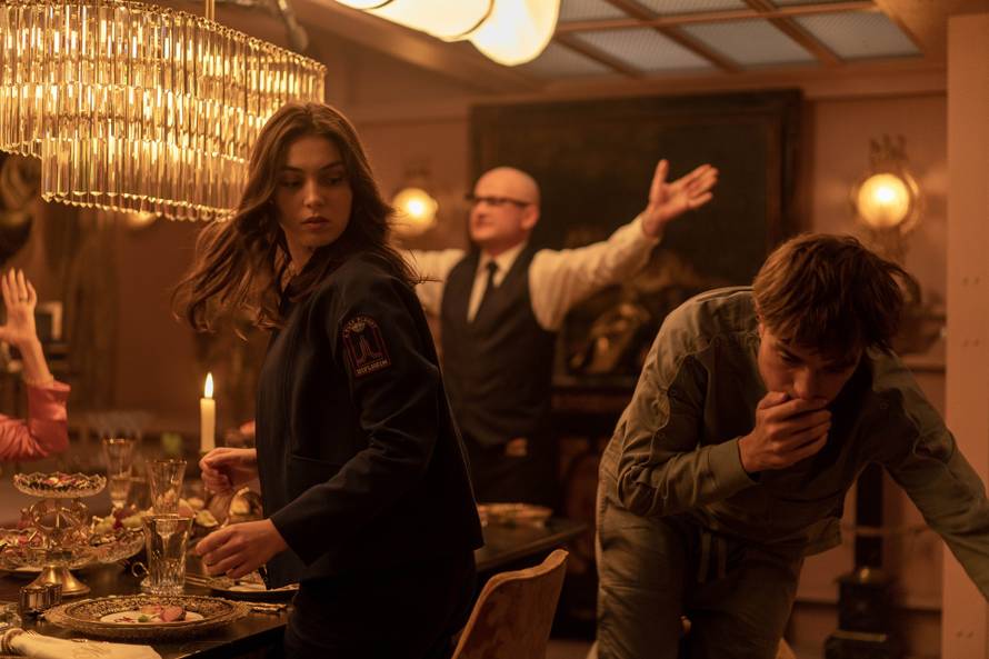 Film ’Mickey 17’ sprda Trumpa, a Pattinsona kloniraju 18 puta. Ipak, nije ispunio očekivanja...