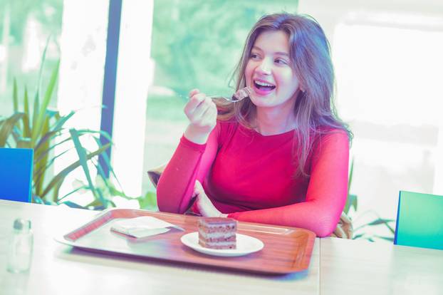 Zagreb: Američka studentica na TikToku vodi kanal u studentskim menzama