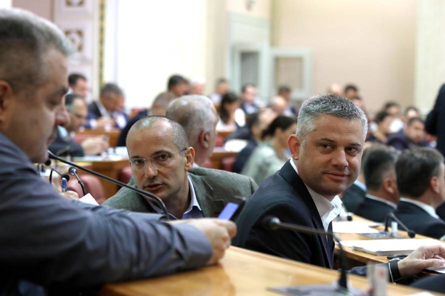 Zagreb: Nakon glasovanja zastupnici odlaze na dvomjeseÄni ljetni odmor