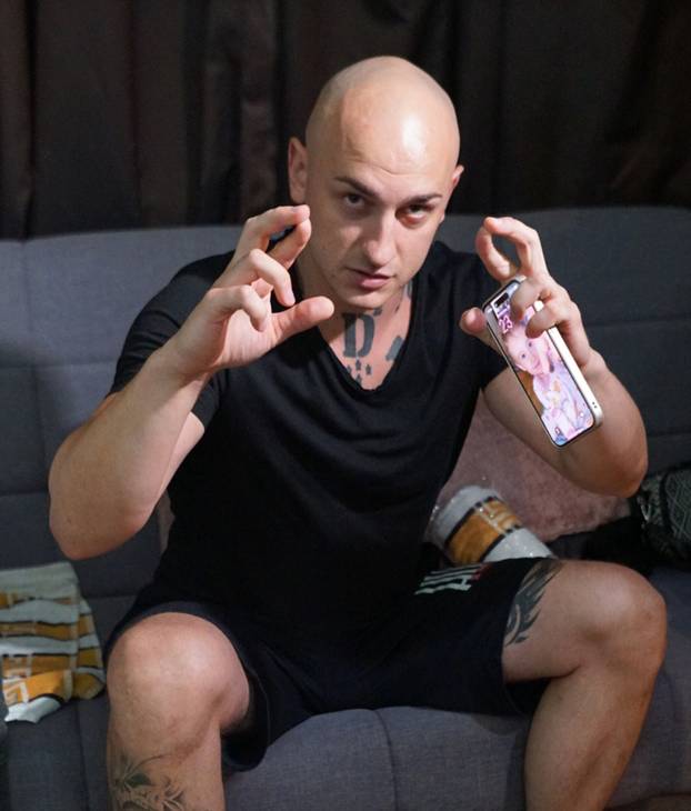 Beograd:  Nastup Dragomira Despića - Desingerica i Luke Bijelovića - Pljugice na splavu Hot Mess