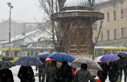 Očekuje se nevrijeme i u BiH, u Sarajevu već pada gusti snijeg