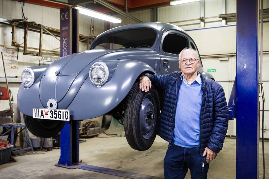  Hessisch Oldendorf: Traugott Grundmann vlasnik je jednog od prvih prototipova VW Bube