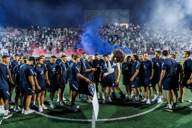 Split: Igrači Hajduka posjetili su Torciida kup