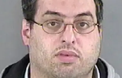 Ubojicu s jezivim fetišem prebili u zatvoru. Sakatio bi tijela žena pa im rezao kosu: 'Bio je čudak'