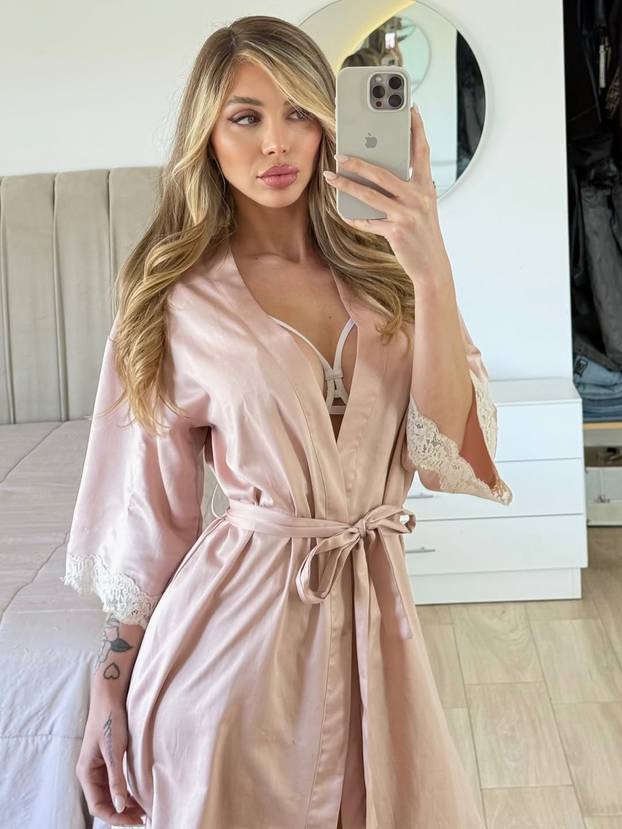 FOTO Atraktivna Argentinka nema u čemu se nije okušala: 'Volim učiti i uživati kod kuće...'