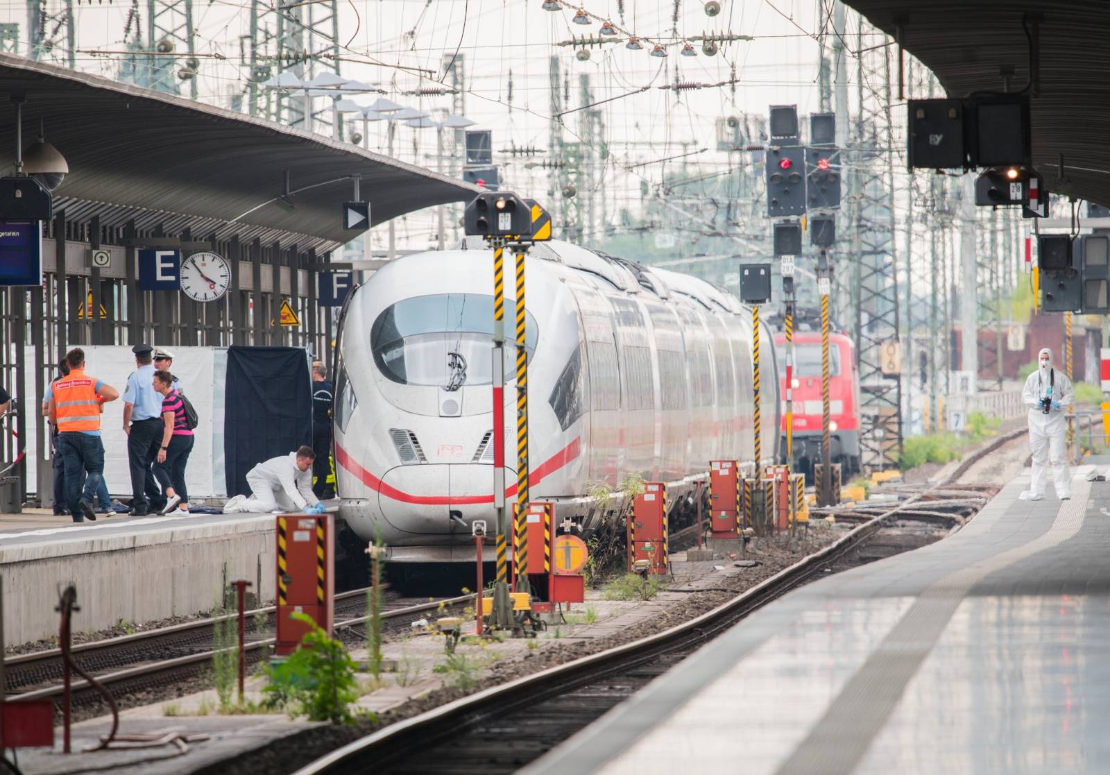 Attack at Frankfurt Central Station