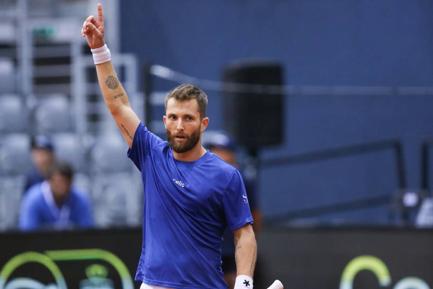 Osijek: Davis Cup, Hrvatska - Francsuka, Dino Prizmić - Corentin Moutet