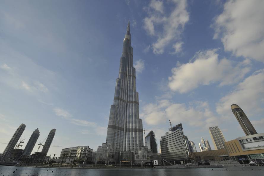 World's tallest building Burj Dubai to be inaugurated
