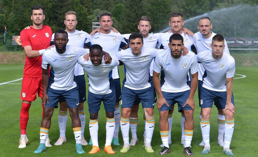 Rožman pobijedio solidne, ali iscrpljene Jakirovićeve 'bijele'