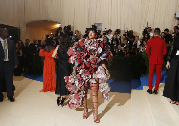 Metropolitan Museum of Art Costume Institute Gala - Rei Kawakubo/Comme des Garcons: Art of the In-Between - Arrivals