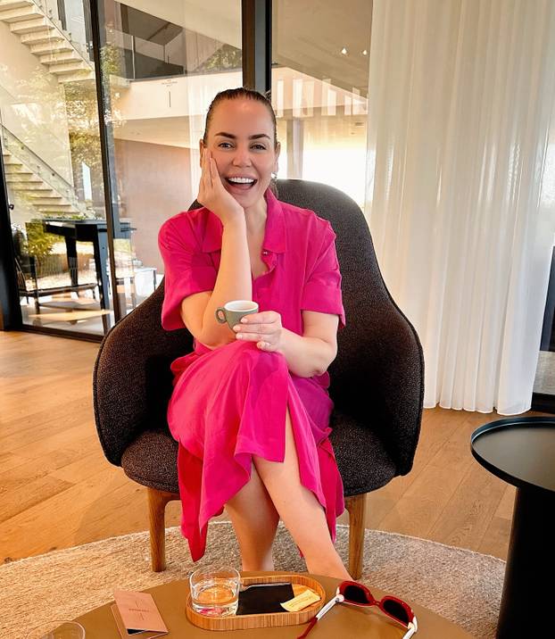 FOTO Jelenu je zlostavljao otac, dobivala je i vraćala kilograme: 'Brutalno me tukao šakama'