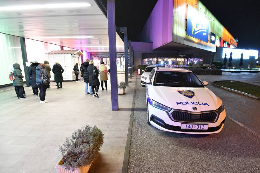Varaždin: Evakuiran trgovački centar Lumini, u tijeku je policijski pregled