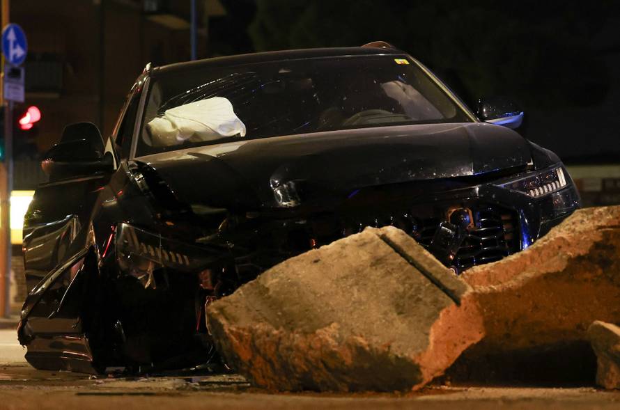 VIDEO Balotelli je slupao limenu zvijer, teturao pa odbio alkotest