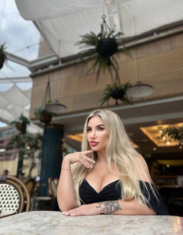 FOTO Mlada mama pokazala sve: Pogledajte zašto je Alina hit na društvenim mrežama...