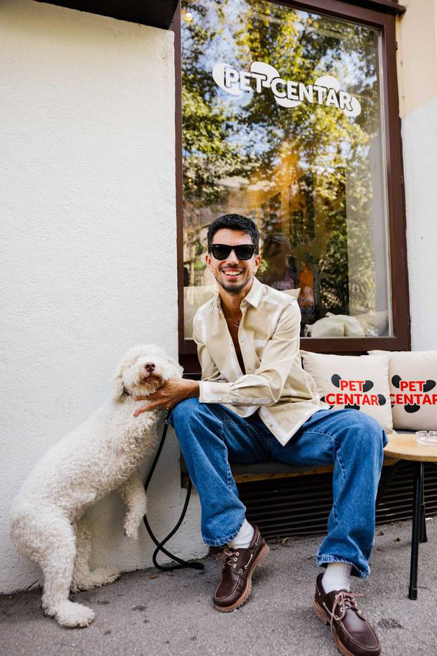 FOTO Ako vas ovi prizori danas ne raznježe, ništa neće: Psi i vlasnici uživali u Dogs' Caffeu