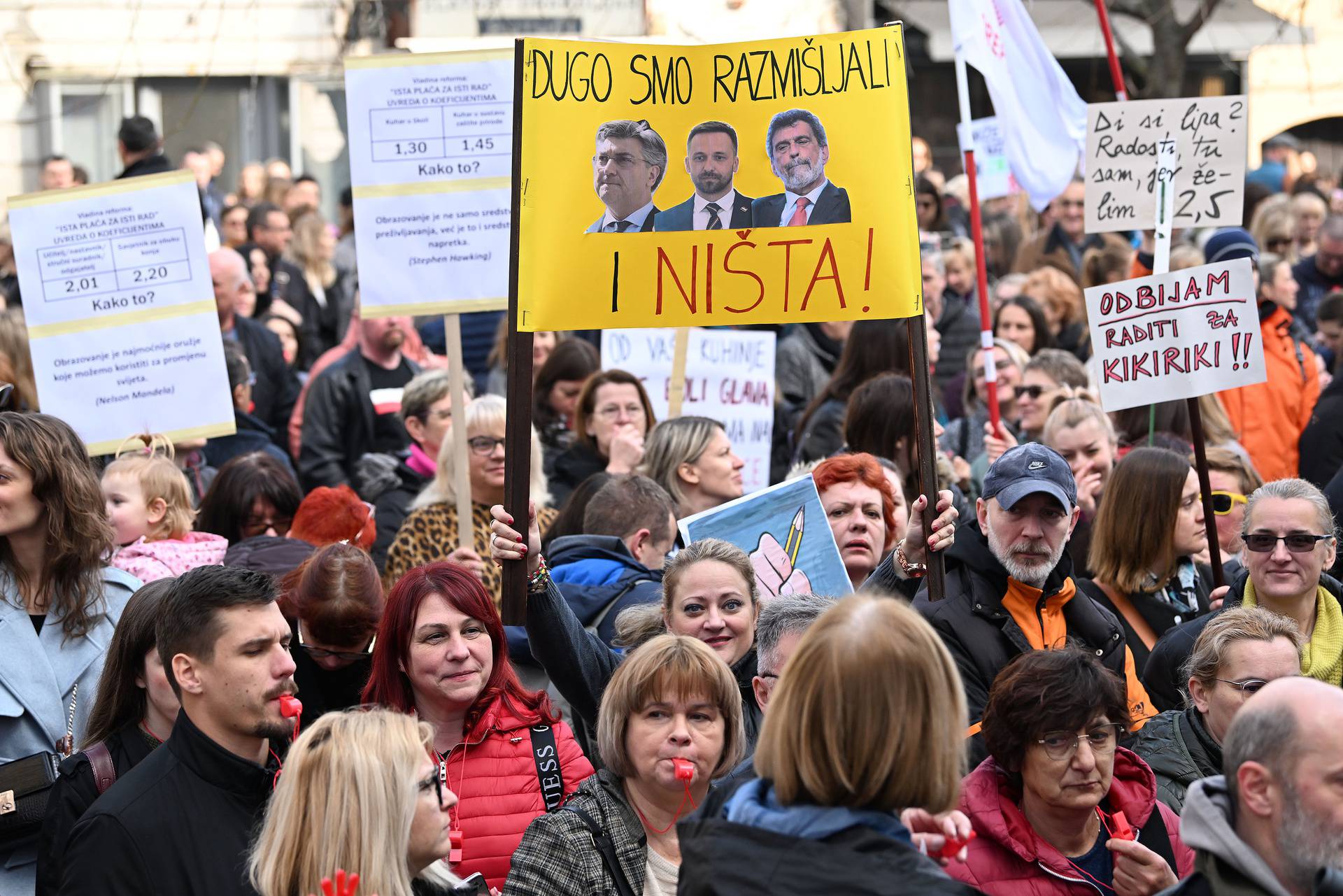 Zagreb: Prosvjed prosvjetara nazadovoljnih Vladinim koeficijentima 
