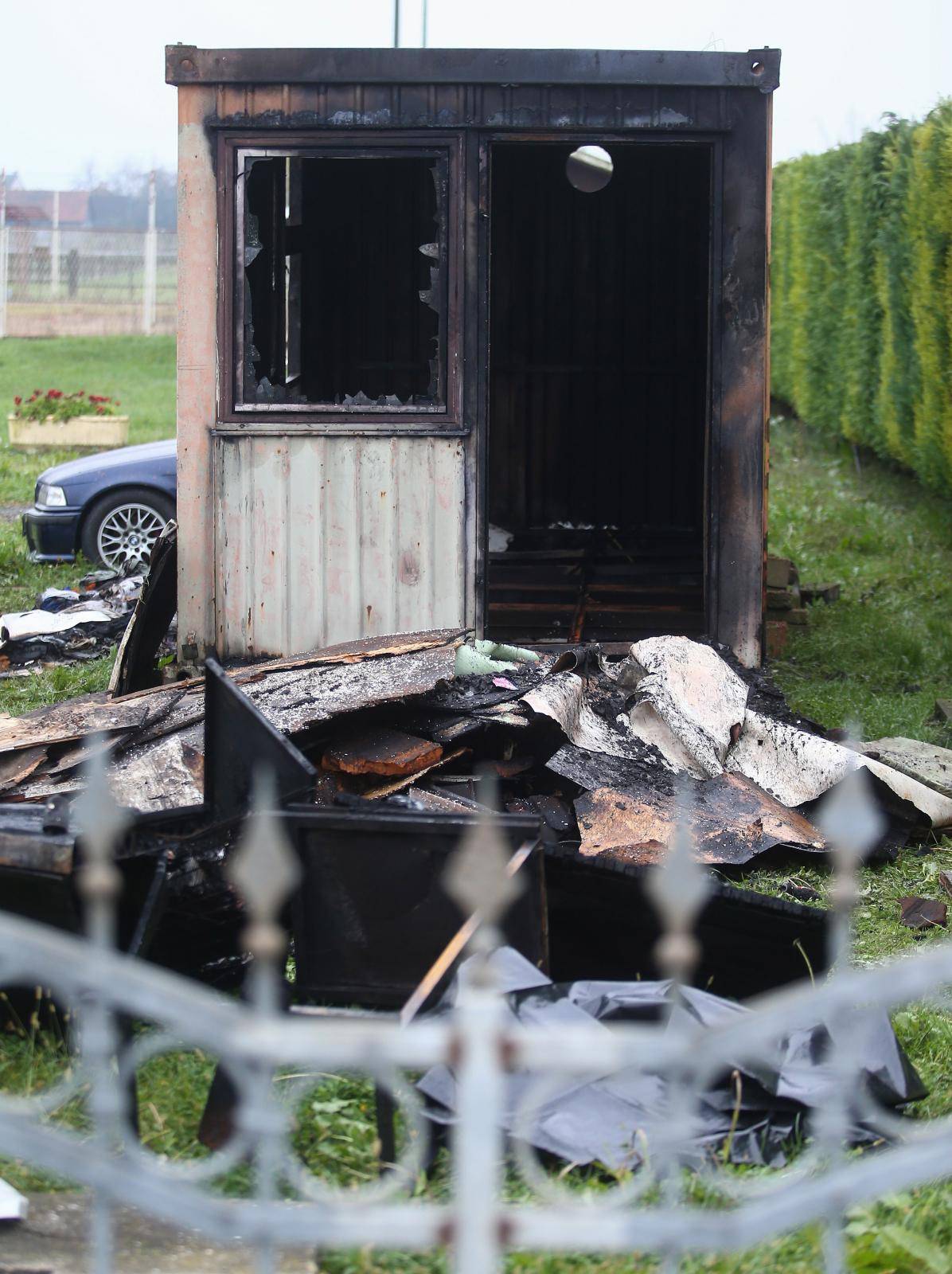 Zagreb: U požaru stambenog kontejnera u Hrašću smrtno stradala jedna osoba