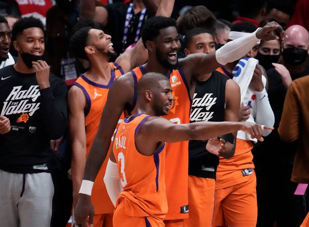 NBA: Playoffs-Phoenix Suns at Los Angeles Clippers