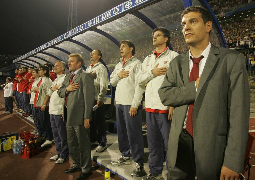 ARHIVA - 2006. Zagreb: Vatreni i "maksimirska krtica" srušili su Englesku 