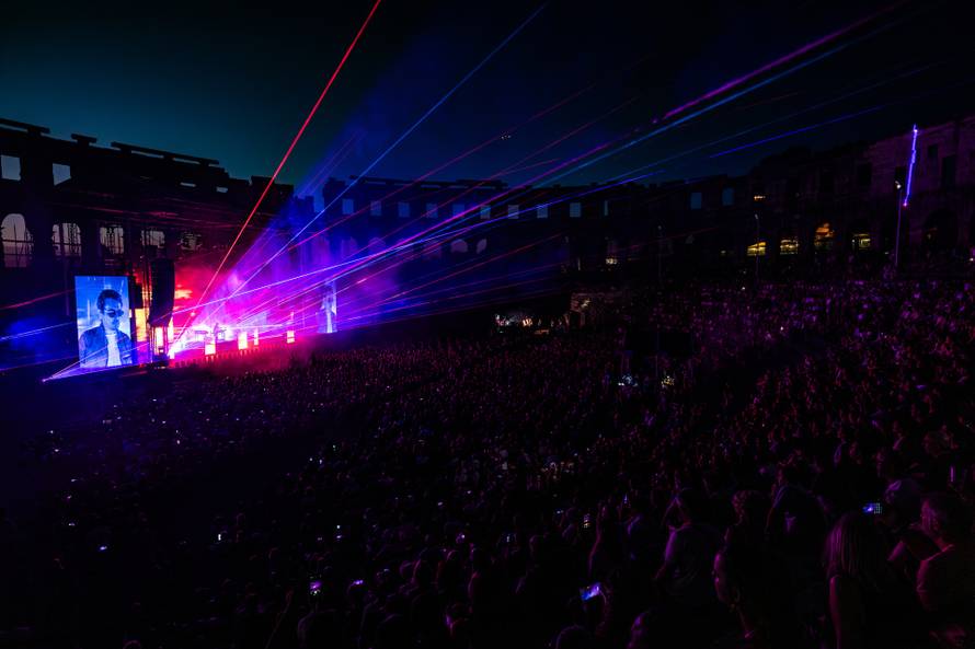 Jean-Michel Jarre dignuo Pulu na noge! 'Malo ću vas provesti kroz svoju 'kuhinju', uživajte!'