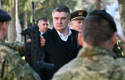 Zoran Milanović: Nije istina da je hrvatska vojska digla stupanj pripravnosti. Nisam to naredio!