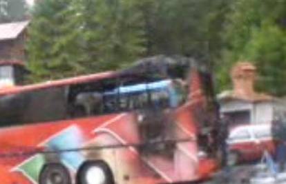 Autobus vozio učenike u Pulu i zapalio se u vožnji