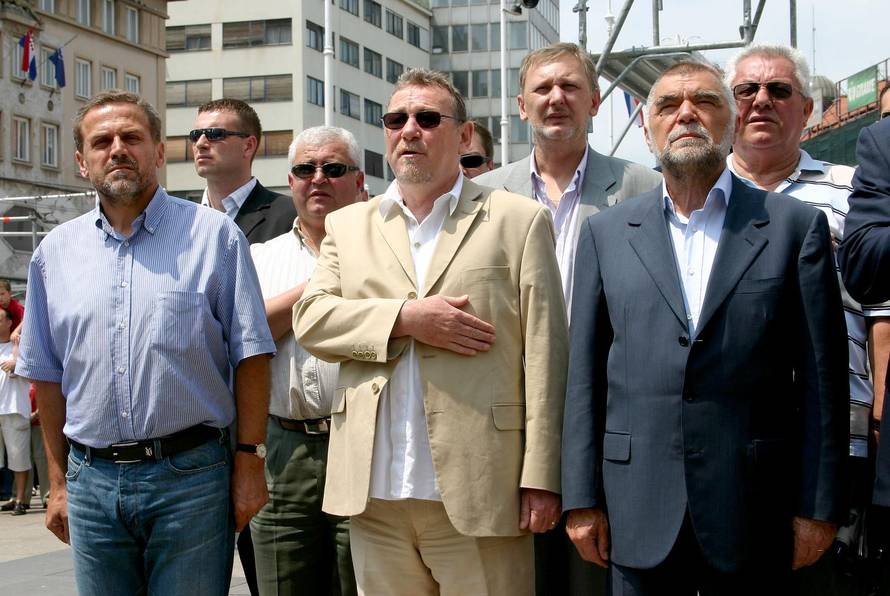 ARHIVA - Zagreb: Svečanost uoči otvorenja autoceste Zagreb - Split 2005. godine