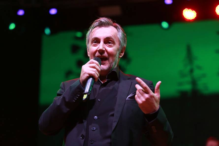 Frankfurt: Miroslav Å koro zabavljao posjetitelje Hrvatske noÄi