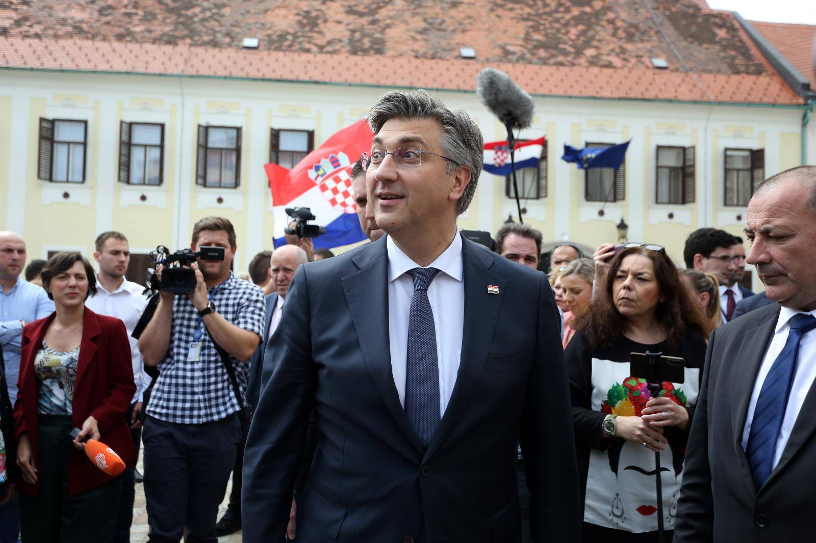 Zagreb: HDZ predao izborne liste DIP-u