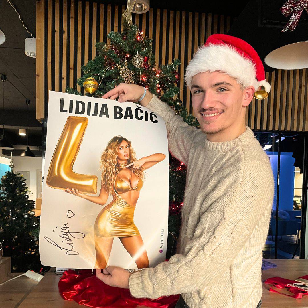 Lidija Bačić daruje tri potpisana koncertna plakata za Božić!