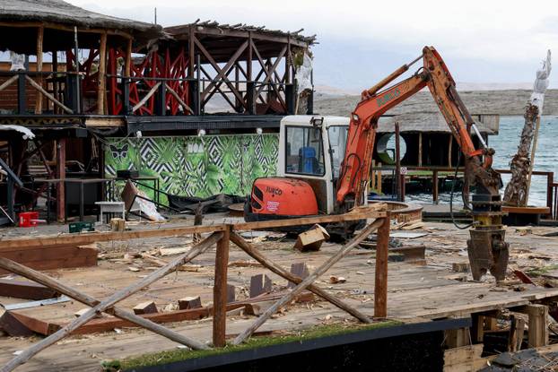 Novalja: Ruši se klub Noa na Zrću